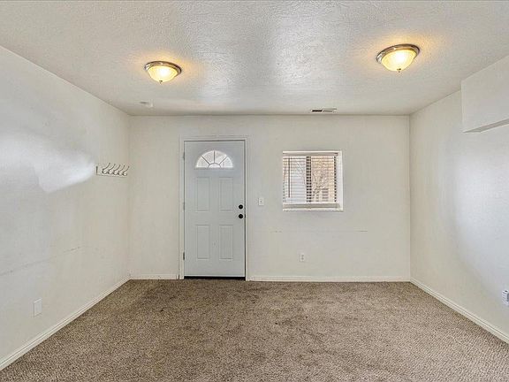 Unit Photo