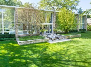 40 Longmeadow Rd, Winnetka, IL 60093