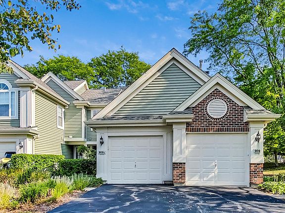 2nd image of 909 Little Falls Ct #A