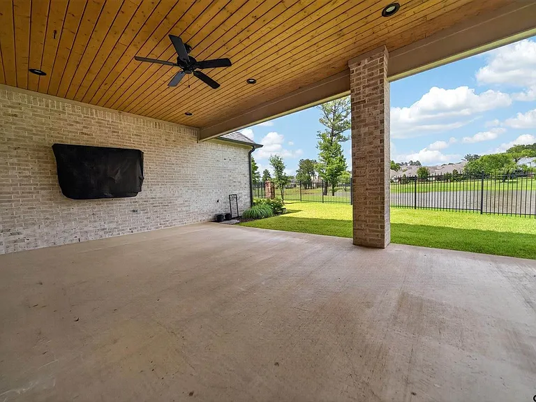7517 Cross Gate Way — Photo 23