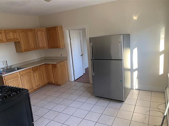 2nd image of 48 Arch St #1