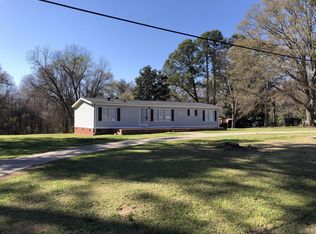 1100 W Georgia Rd, Woodruff, SC 29388