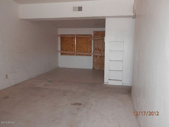 2nd image of 1342 E Lynne Ln