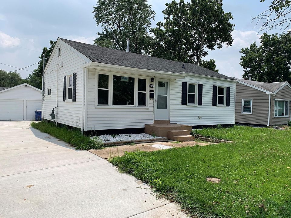 1st image of 4324 Saint Cecelia Ln
