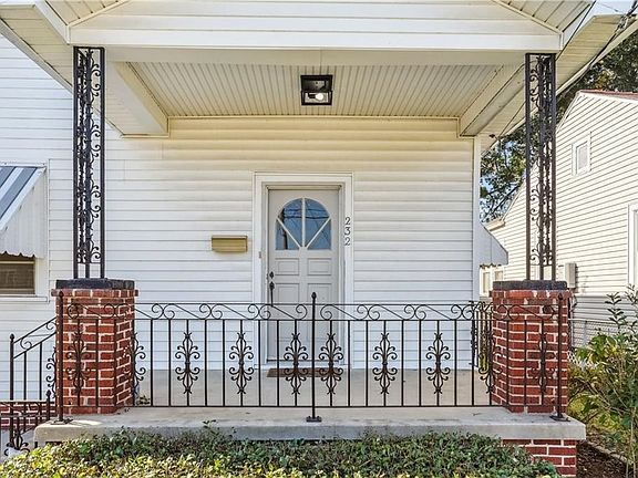 4th image of 232 Harding St