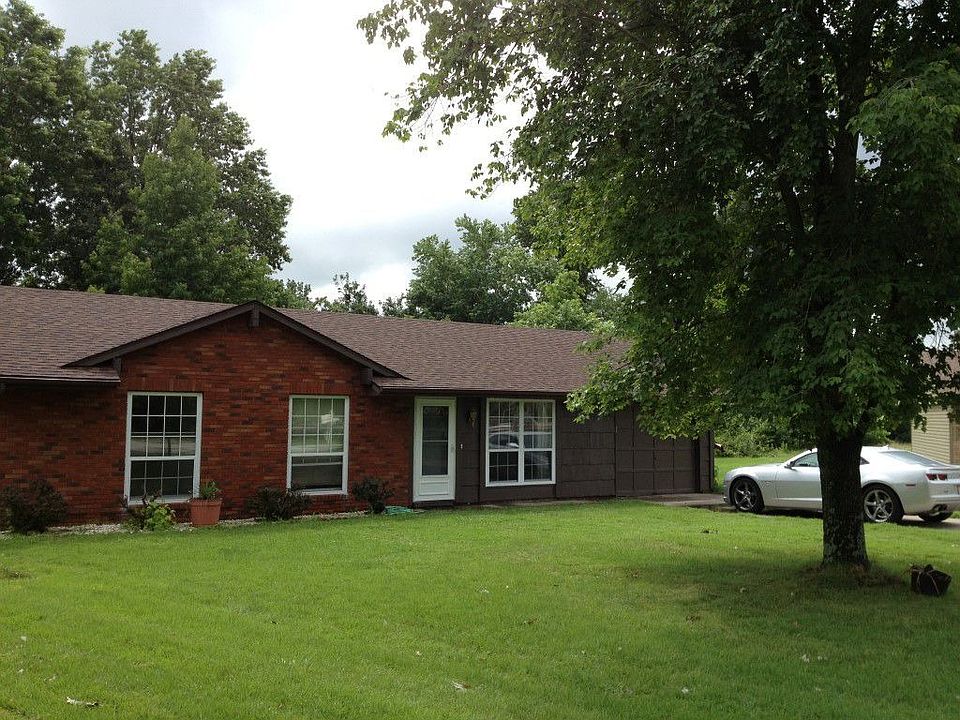 1st image of 1402 Marilyn Dr