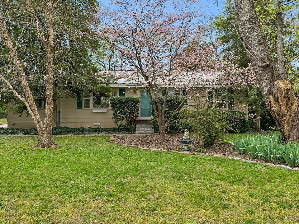 1st image of 1003 Lawndale Dr