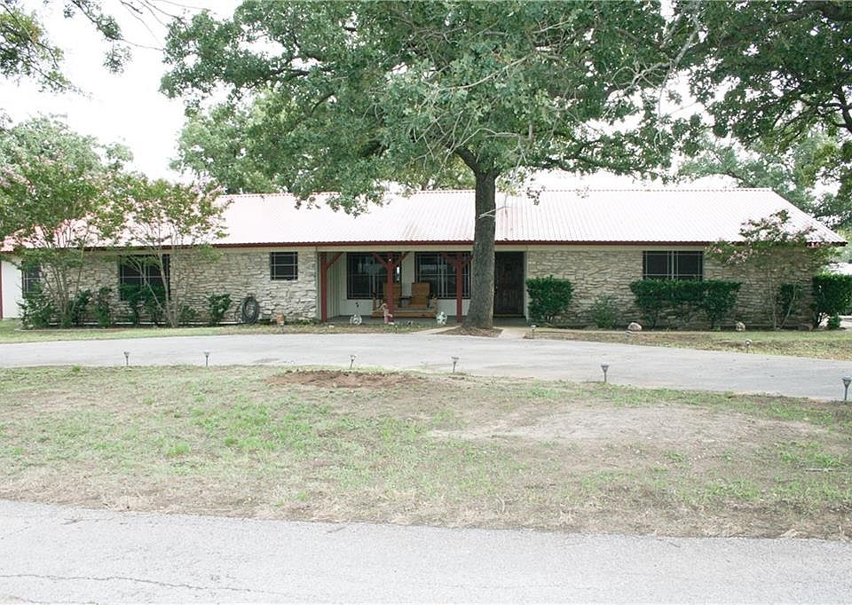 1st image of 700 White Bull Ln