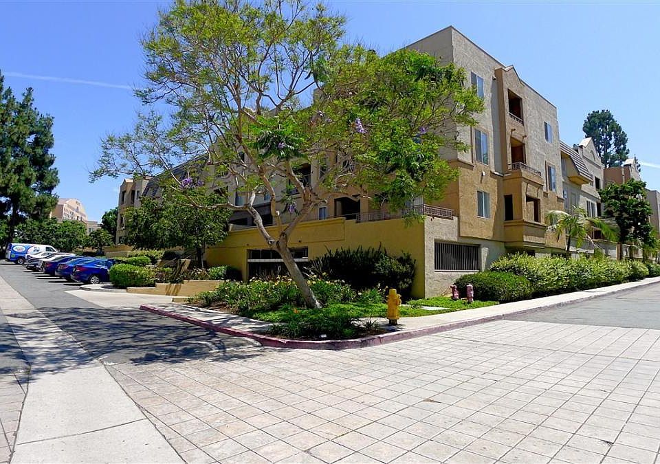 1st image of 3440 Lebon Dr APT 4211