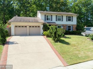 8929 Arley Dr, Springfield, VA 22153