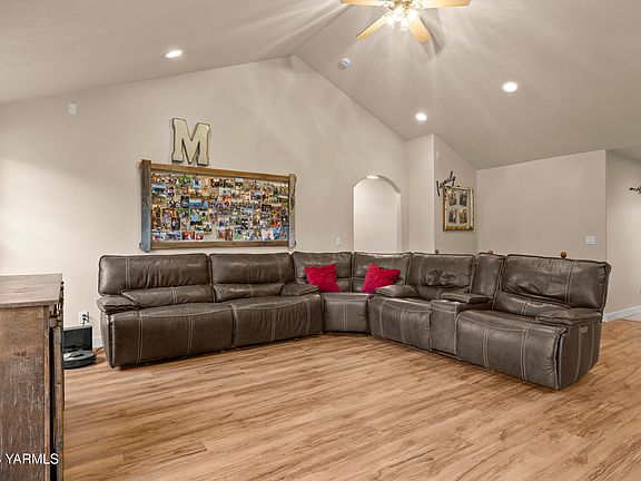 5th image of 3400 Naches Tieton Rd