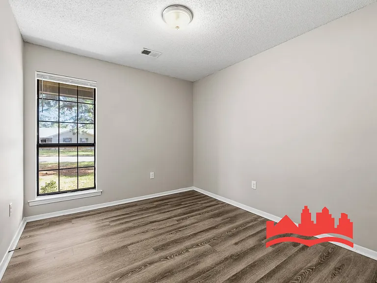 10372 Lafayette Dr — Photo 20