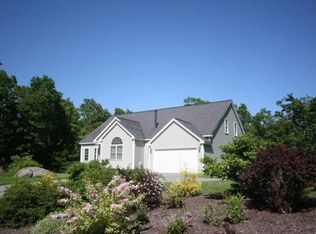 9 Hickory Hill Rd, Pelham, NH 03076
