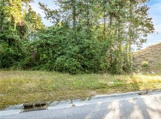 1055 Winslow St, Fayetteville, NC 28306