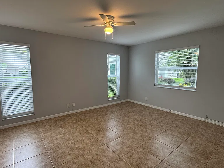 1100 Boxwood Dr #101 — Photo 10