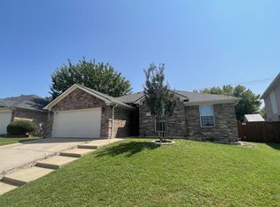 1124 Fawn Meadow Trl, Kennedale, TX 76060