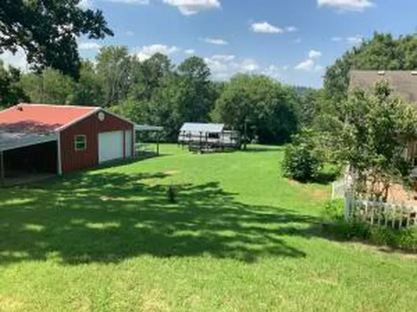 550 Governor Rd, Huntsville, AR 72740