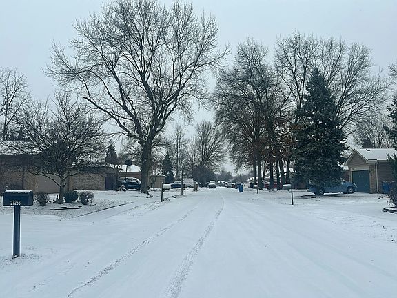 5th image of 27277 Warner Ave