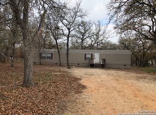 323 Hickory Hill Dr, La Vernia, TX 78121