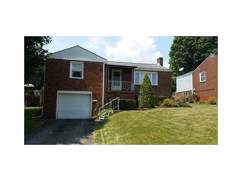 207 Mohawk Dr photo 1