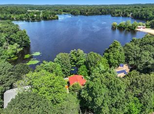 7 Bacon St, Wellesley, MA 02482