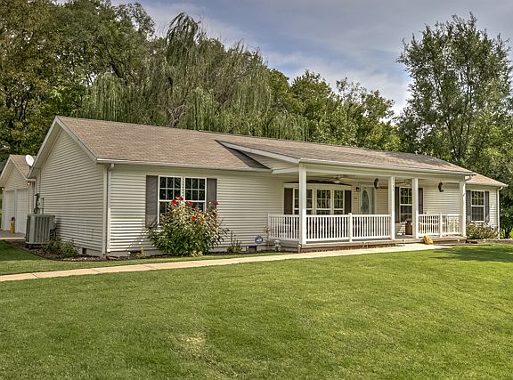 2nd image of 3725 Ditzler Ave
