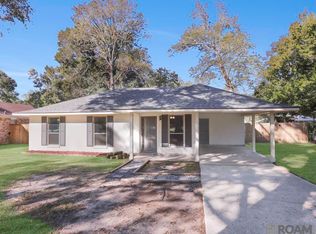 911 Hatchell Ln, Denham Springs, LA 70726