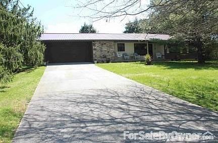 Front of House
						:
						Driveway view