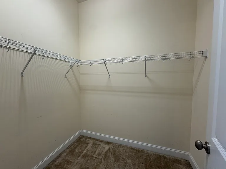 724 Shine Ave — Photo 11