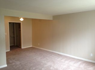 2902 N Glenhaven Dr APT B4, Midwest City, OK 73110