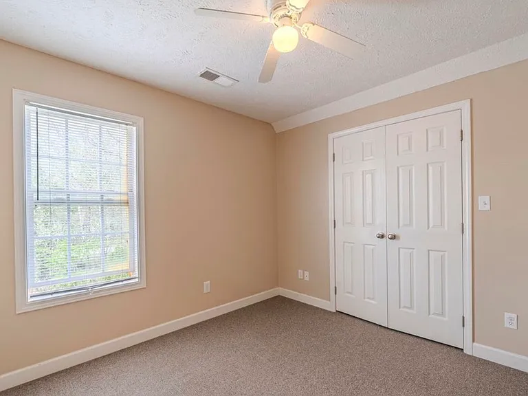 33 Rustic Bridge Dr — Photo 11