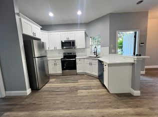 6728 Lake Rochester Ln, Gibsonton, FL 33534