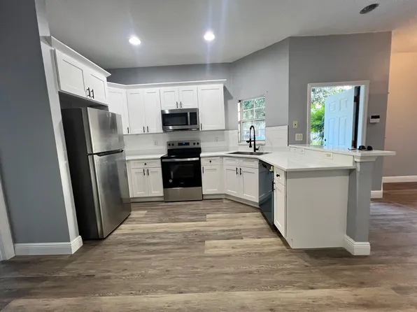 6728 Lake Rochester Ln, Gibsonton, FL 33534