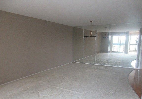 4th image of 701 Forum Sq Unit 607