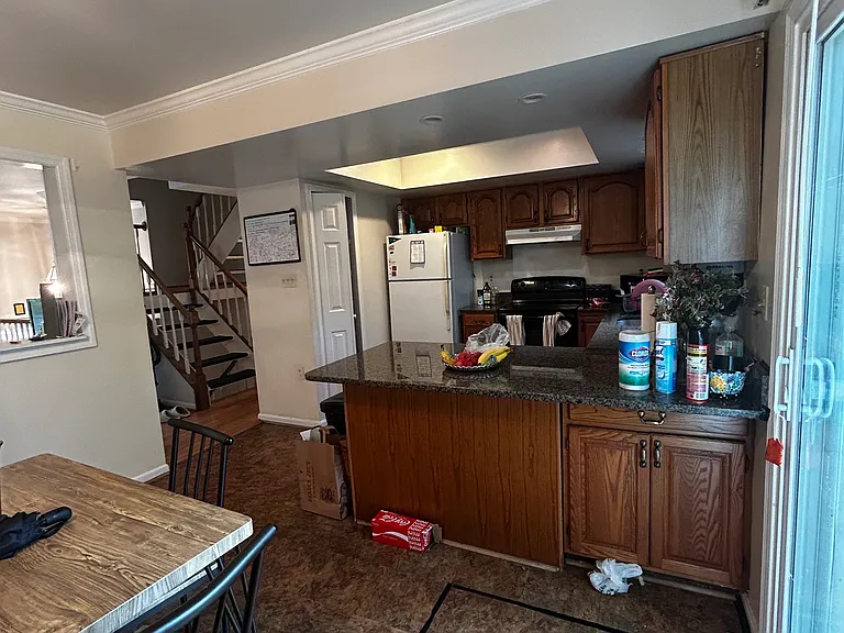 9612 Blake Ln — Photo 37