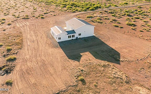 4th image of 6233 W AIRPORT Road