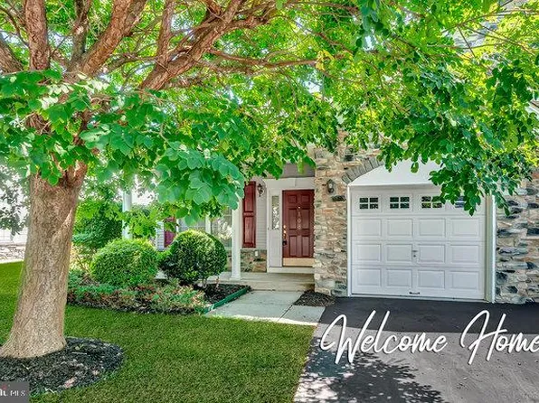 108 Caitlin Ln, Hamilton, NJ 08691