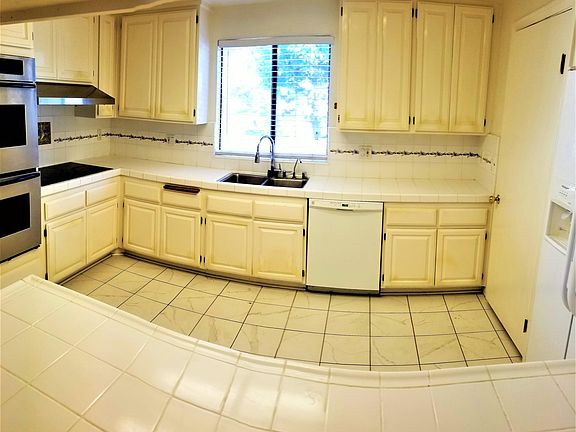 4th image of 5055 Loma Vista Rd