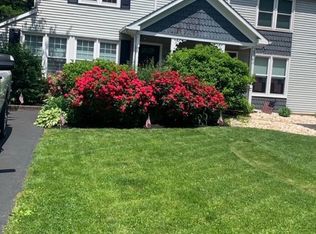 27 Stacey Dr, Doylestown, PA 18901