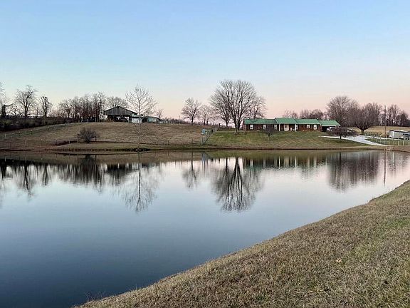 2nd image of 979 Walnut Grove School Rd