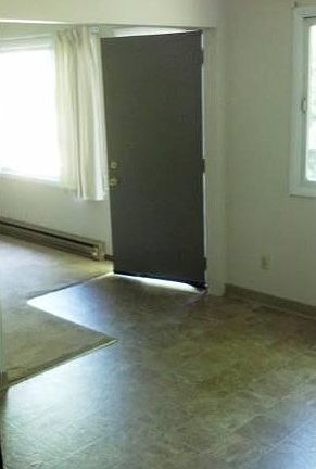 Main Entry - Dining Area