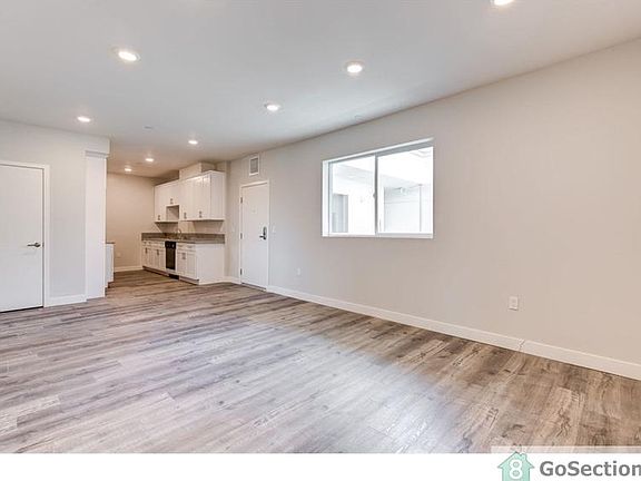 5th image of 14333 Roscoe Blvd #316