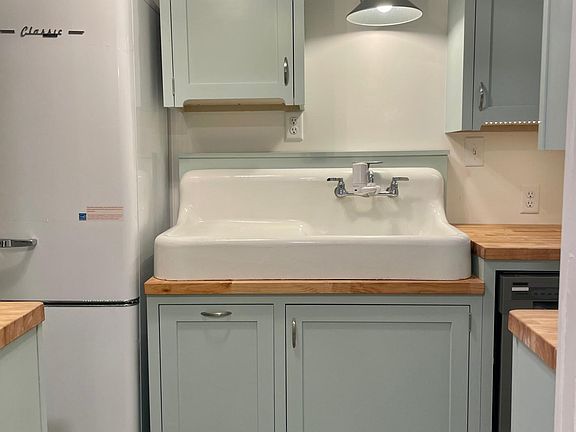 5th image of 27318 Morgnec Rd Unit B