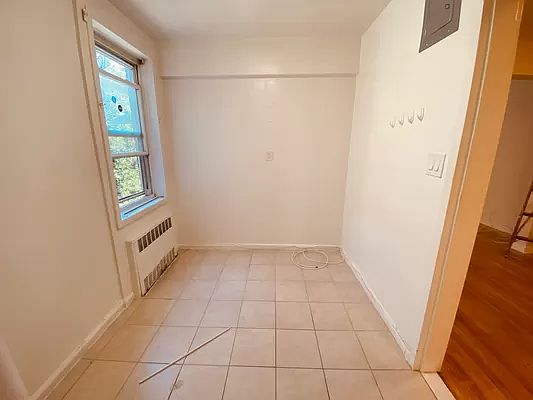 5th image of 120-05 Hillside Ave #33E
