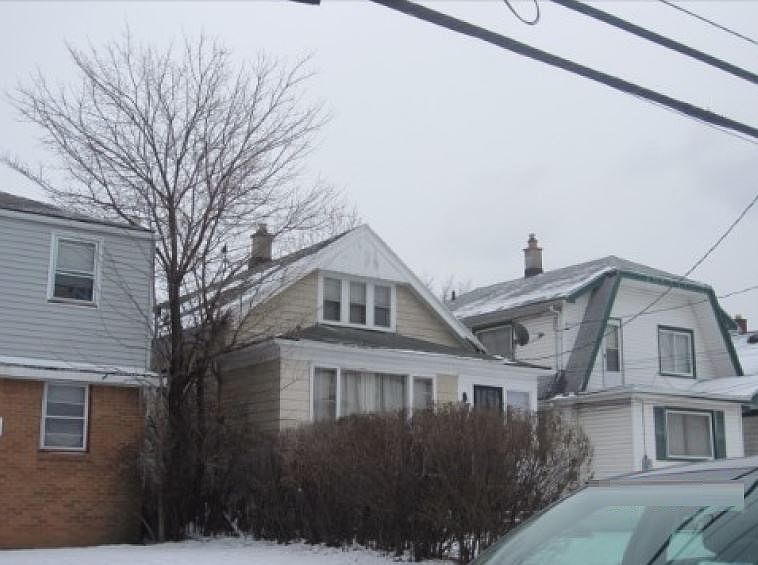 2nd image of 295 Parkridge Ave