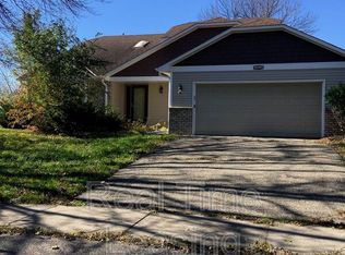 15745 Garden View Dr, Apple Valley, MN 55124