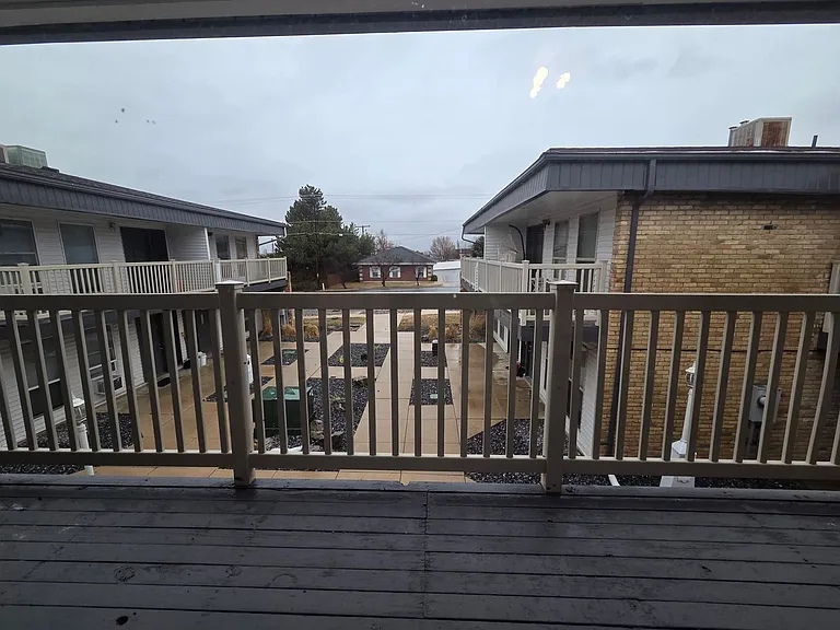 1165 Edgewood Dr — Photo 34