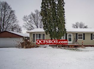 400 7th Ave S, Cordova, IL 61242