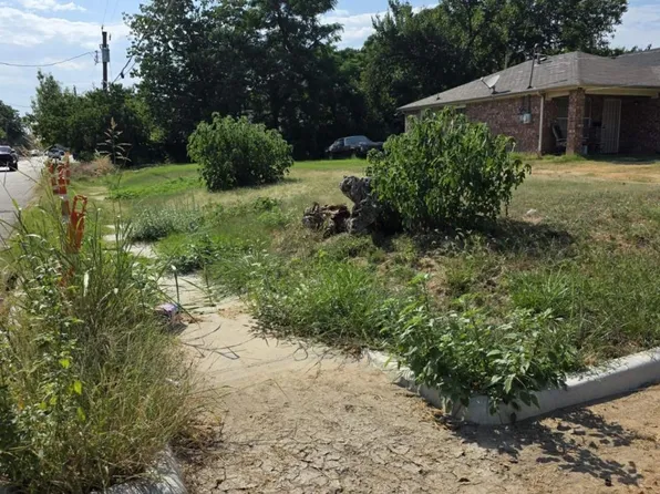 4003 Puget St, Dallas, TX 75212