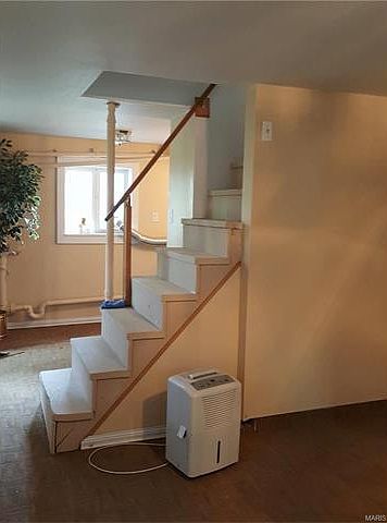 2nd image of 3101 Pleasant View Dr
